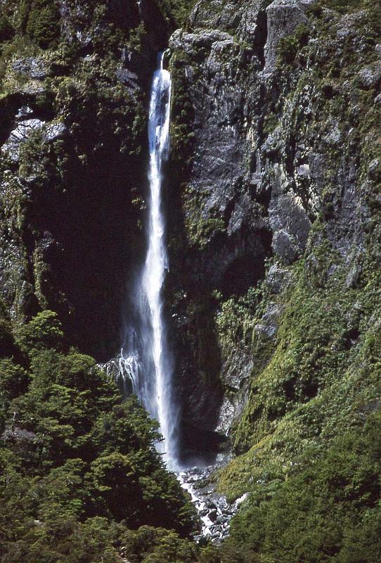 WT 0200 041-14 New Zealand.jpg